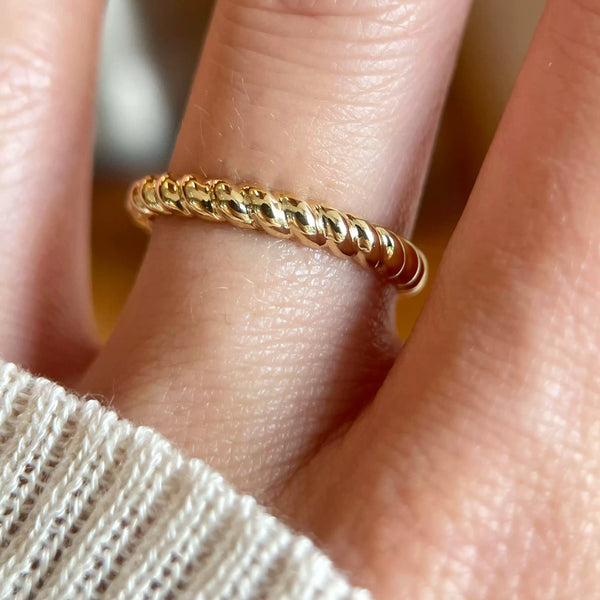 Classic Twisted Ring